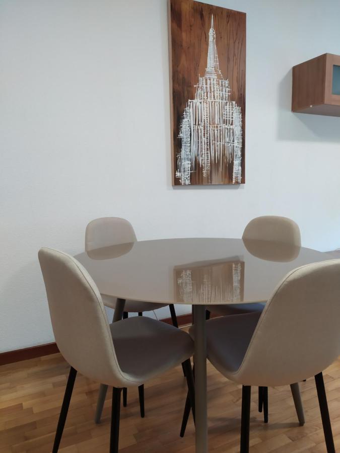 Apartamento Poniente Con Dos Banos Muy Centrico 6 Personas Logrono Bagian luar foto